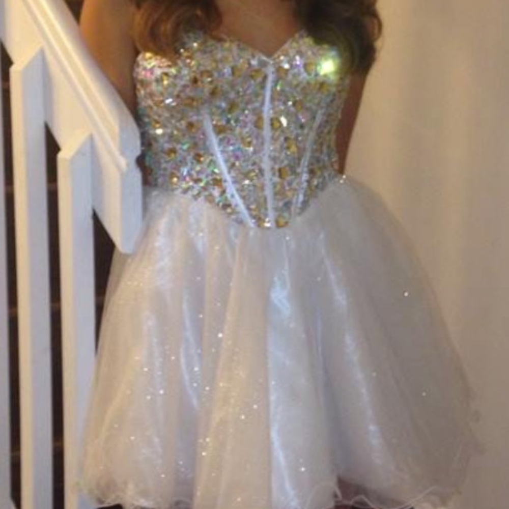 Prom Dress - Picture 2 of 4